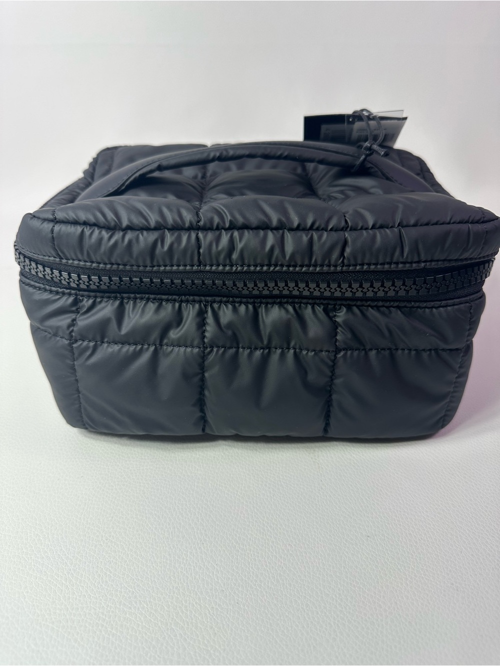 NEW VEE COLLECTIVE PORTER VANITY CASE BAG BLACK - Picture 4 of 9